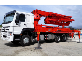 Concrete pump truck