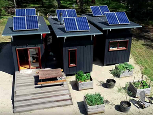Flat pack container house + solar FC08