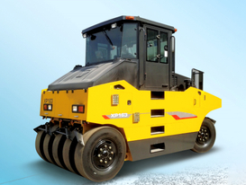 Tyre road roller