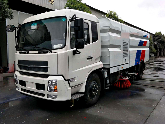 Road sweeper