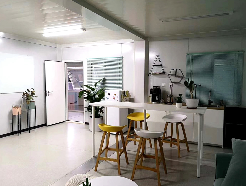 Flat pack container house FC06