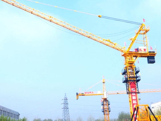 Luffing-jib tower crane